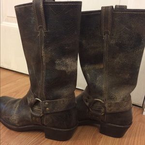 Frye like new boots. 15R. Size 8.